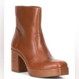 Gianni Bini Kiran Leather Platform Boot